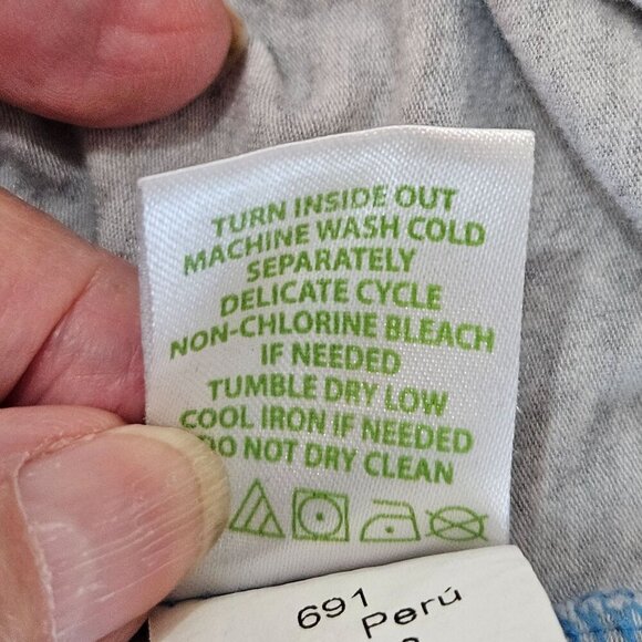 Lilly Pulitzer Blue Gray Long Sleeve Top Tee Giraffe XX Lilly Medium - Picture 6 of 10